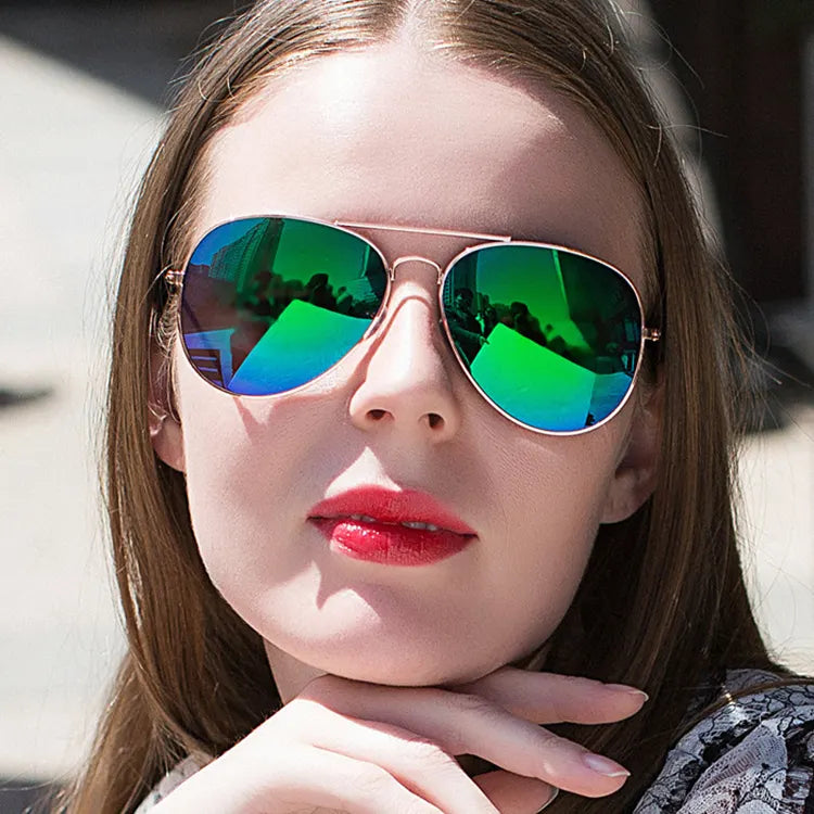 Classic Polarized Aviator Metal Frame Sunglasses with UV400 protection lenses